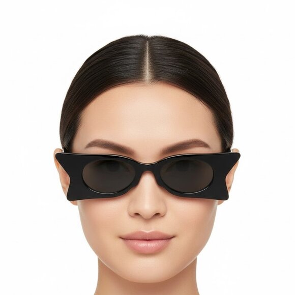 Gucci Womens Cat Eye Black Black Grey Fashion Designer Eyewear